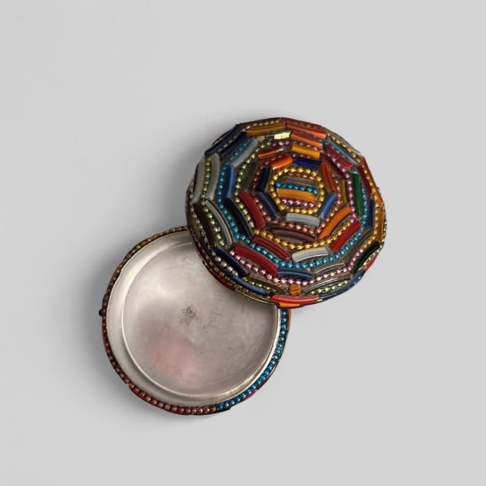 🤡 Medium Artisan Beaded Metal Jewelry Box